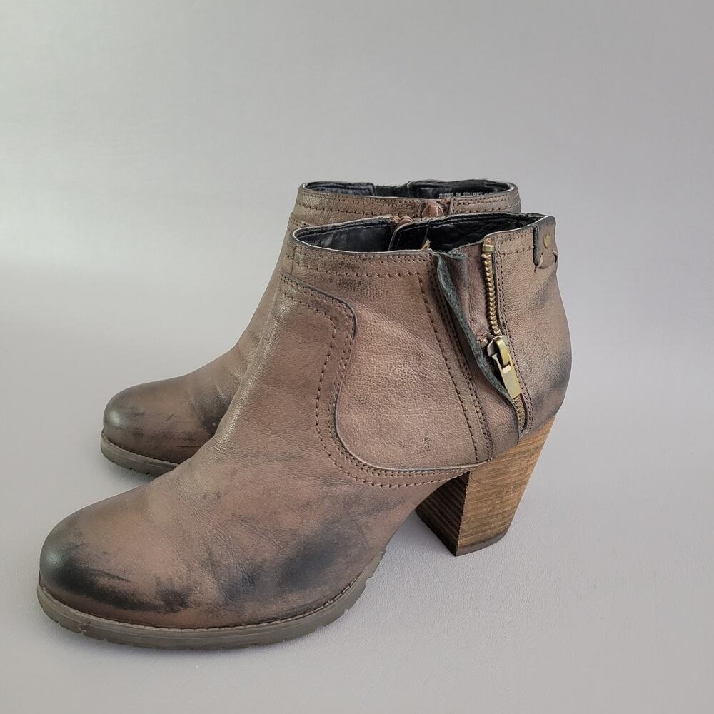 Clarks Artisan Mission Halle Boots Womens 9 Zip Ankle Bootie Brown Leather Heels